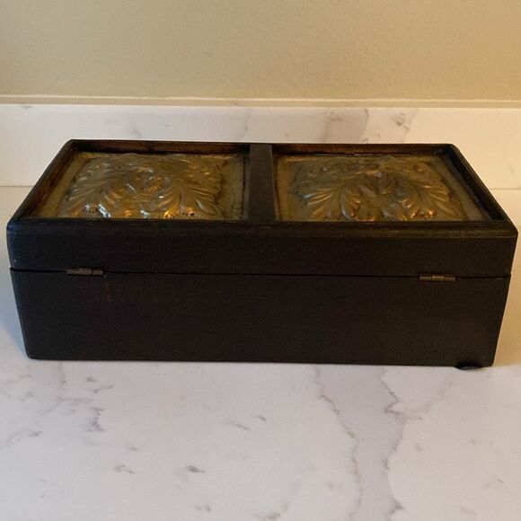 Vintage Wooden Box with Brass accents - Picture 13 of 16